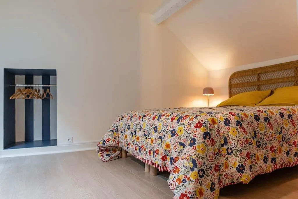 Duplex Avec Patio - Quartier Historique Apartment Moulins  France