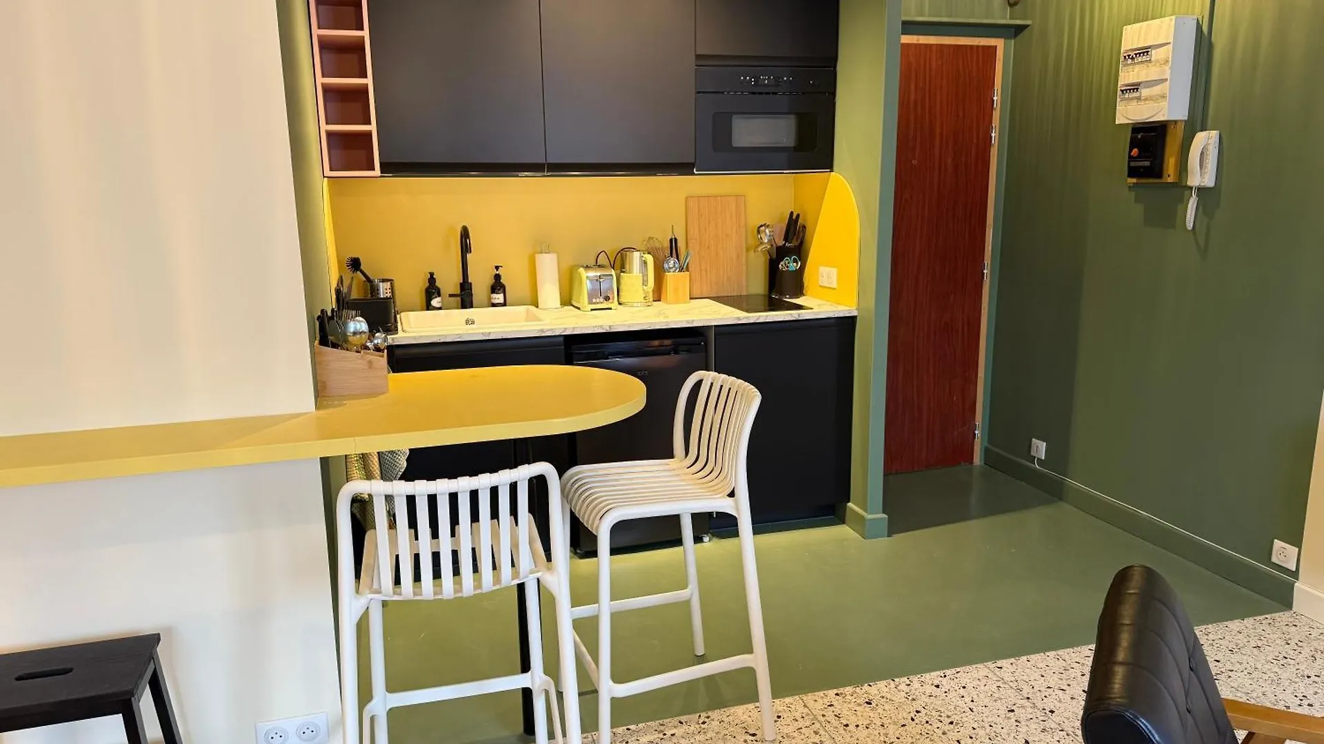 Duplex Avec Patio - Quartier Historique Apartment Moulins   Moulins (Allier)