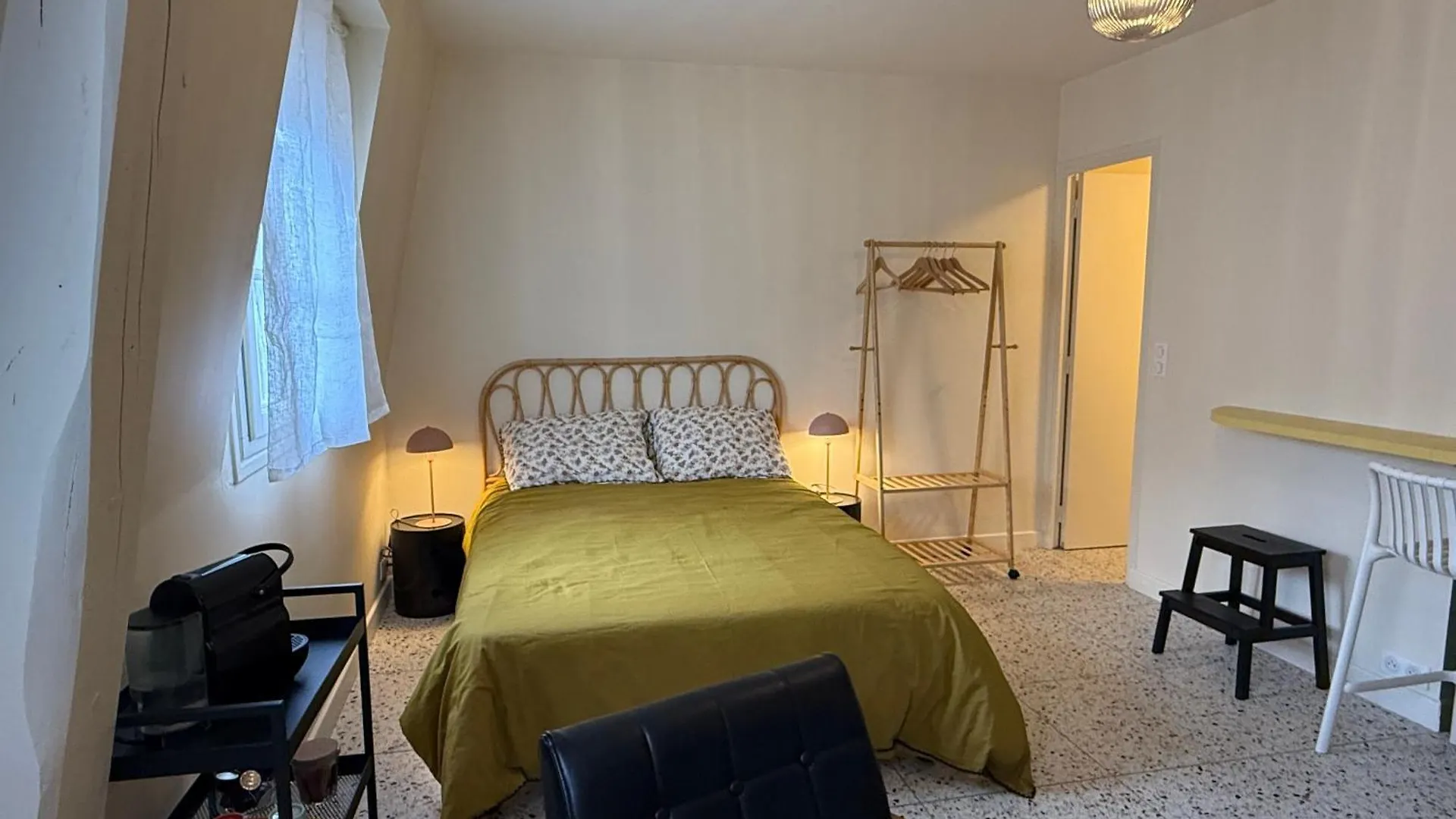 Duplex Avec Patio - Quartier Historique Apartment Moulins  Moulins (Allier)